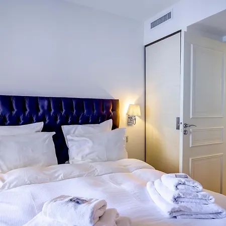Carlton Riviera - Dernier Etage - Palme D'or *